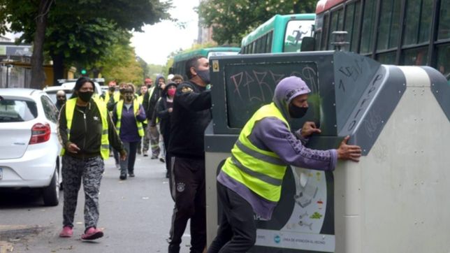 contenedores, cortes y polemica por una nueva protesta de cooperativistas en la plata