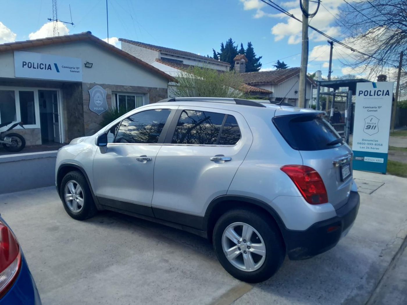 delincuentes robo en gonnet la plataa.jpg