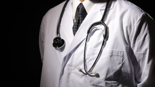 asaltaron a un medico de la plata y le robaron $380.000