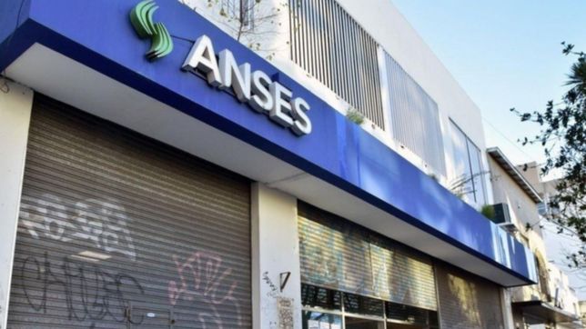 mantuvo secuestrada a una abuela de la plata durante un mes para robarle la jubilacion