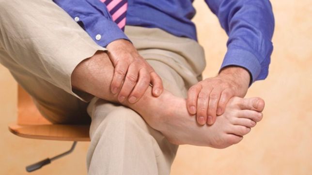 ¿que son los dedos del pie covid-19 y por que se lesionan algunos pacientes?