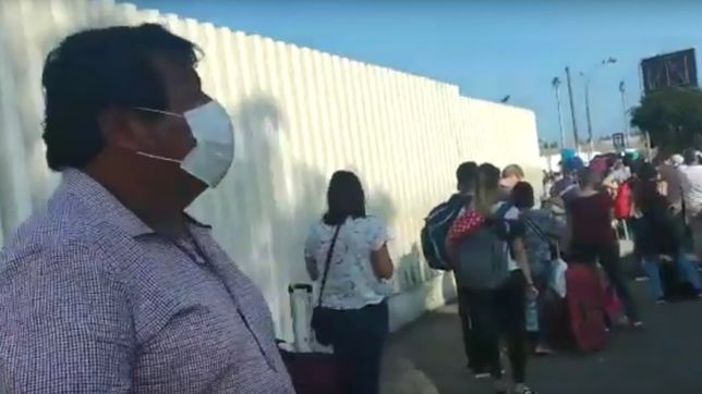 video: el drama de un peruano varado en lima que tiene que volver a la plata