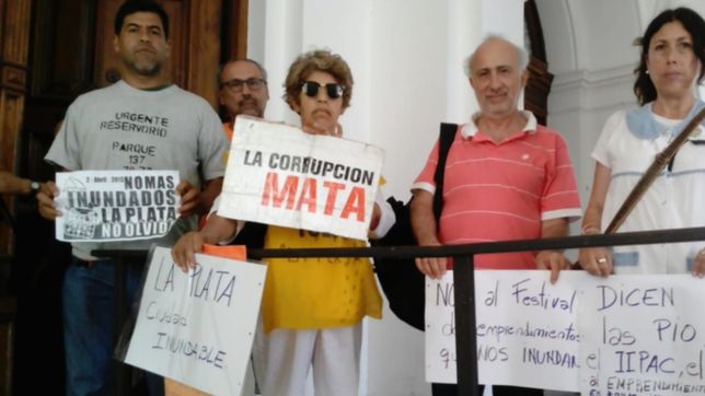 dura presentacion de las asambleas de inundados contra 34 desarrollos urbanos