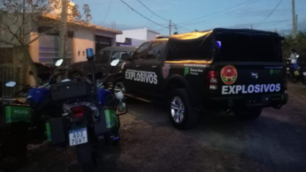 Allanaron la casa de un chico de 14 años que hizo siete amenazas de bomba