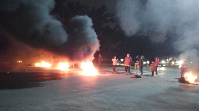piquete, cacerolazo y bronca: el dia que los platenses se hartaron de los cortes de edelap