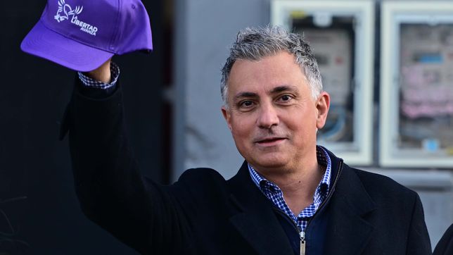 pareja le respondio a provincia por las tasas municipales y le apunto a la caja de la politica