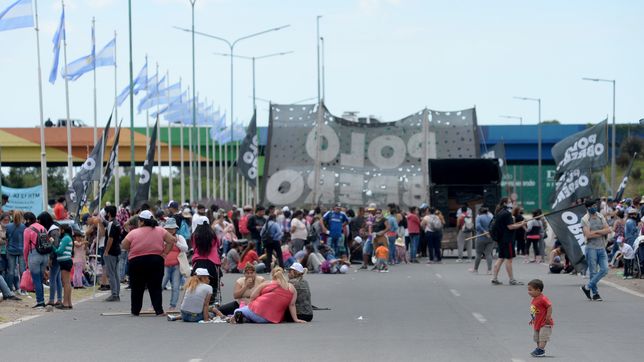 un corte en la bajada de la autopista complicara el transito en el principal acceso a la plata