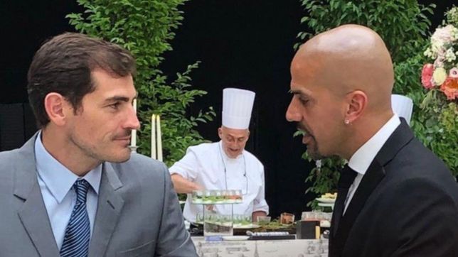 estudiantes: juan sebastian veron se sumo al congreso anual de la fifa en francia