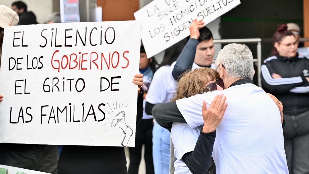 Familiares de las víctimas del fentanilo denuncian trabas políticas que frenan la investigación