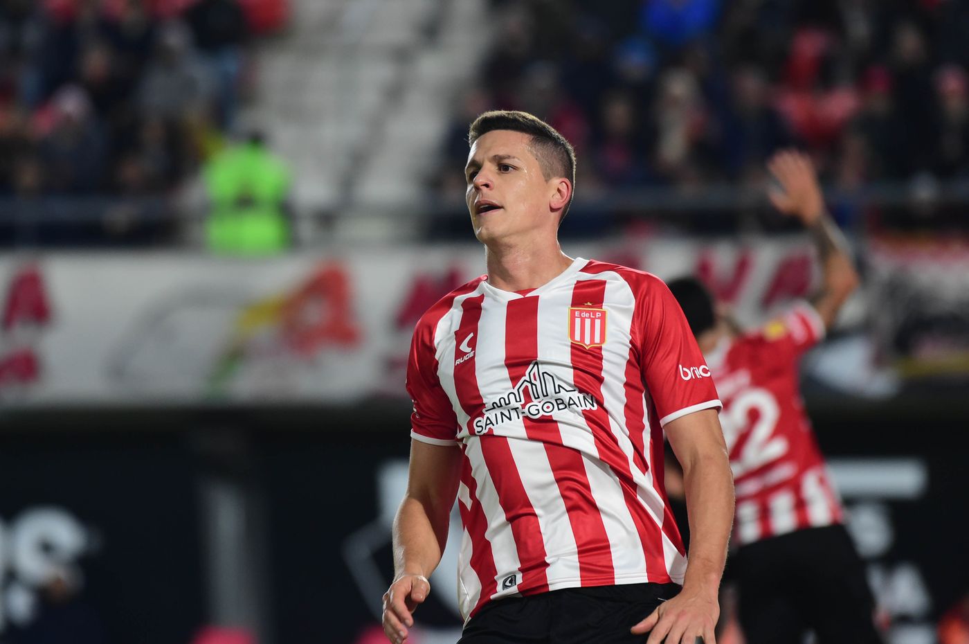 Estudiantes Riestra Carrillo 2.JPG