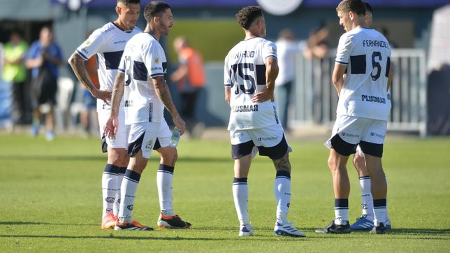 gimnasia desaprovecho sus chances y talleres se llevo una victoria del bosque