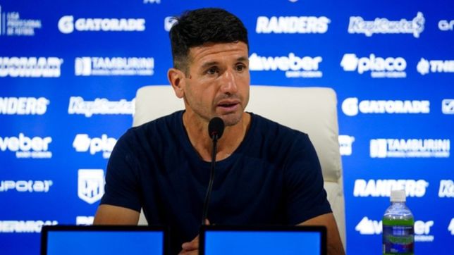 tras el gran triunfo ante argentinos, chirola romero fue el mejor dt de la fecha