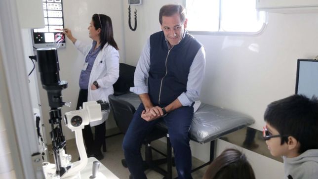 garro lanzo junto a nacion un programa de atencion oftalmologica gratuita para alumnos