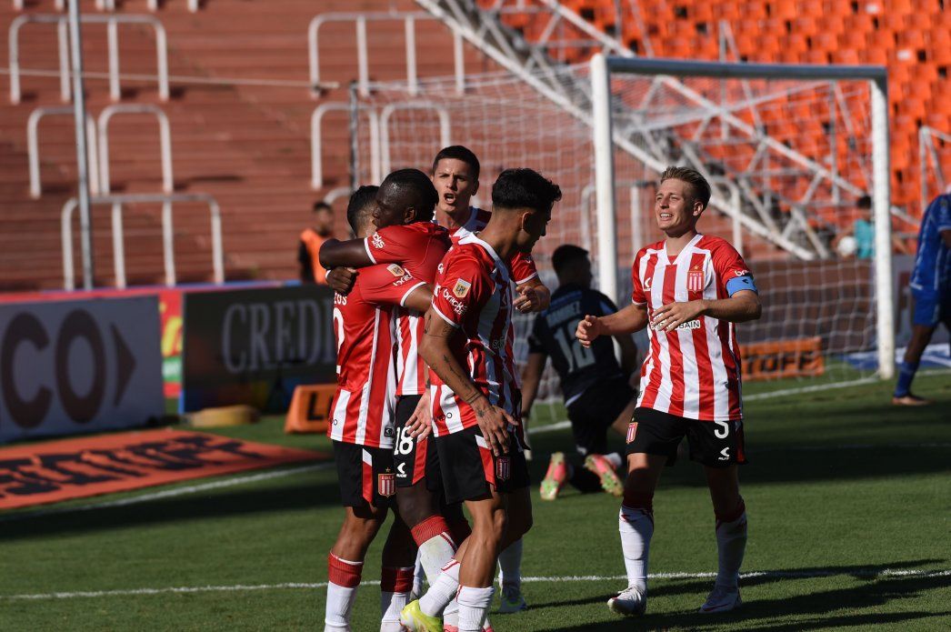 Estudiantes Godoy Cruz gol.JPG