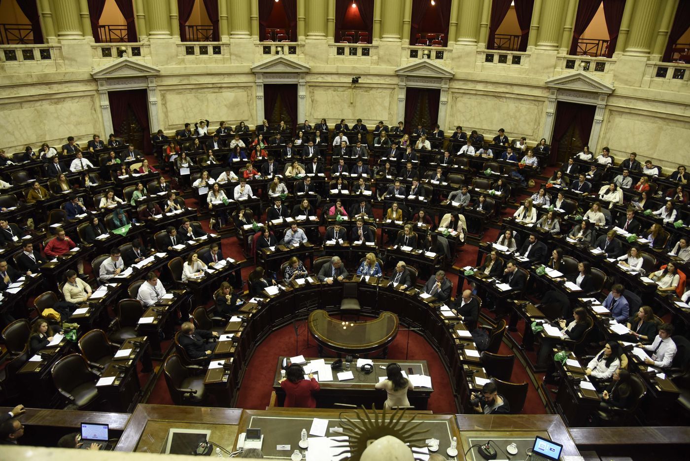 Diputados Cámara.jpg