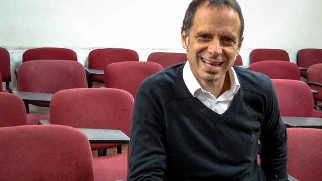 fallecio un prestigioso historiador y docente de la unlp y le dedicaron una conmovedora despedida