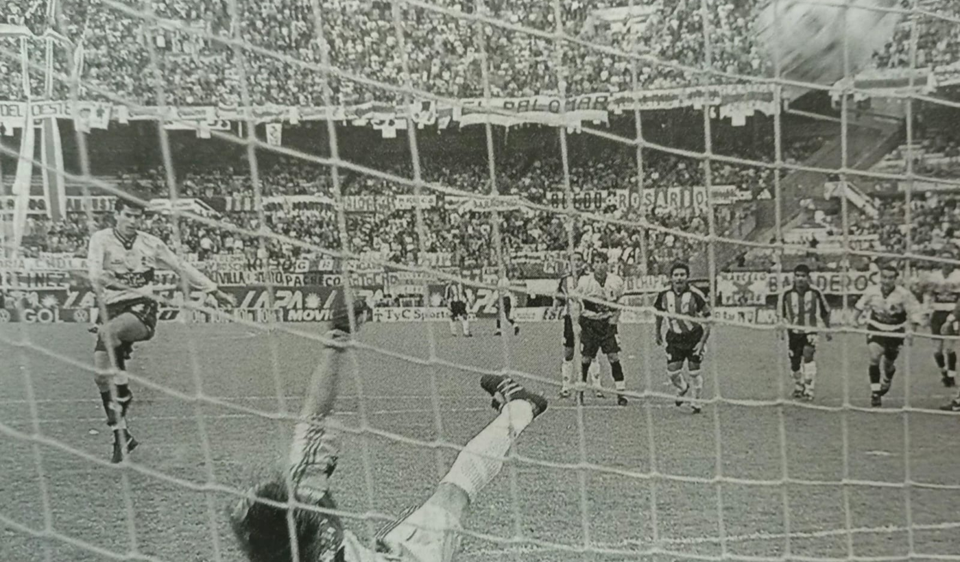 El gol de Ariel Pereyra a River en el Monumental, Costanzo no llega.
