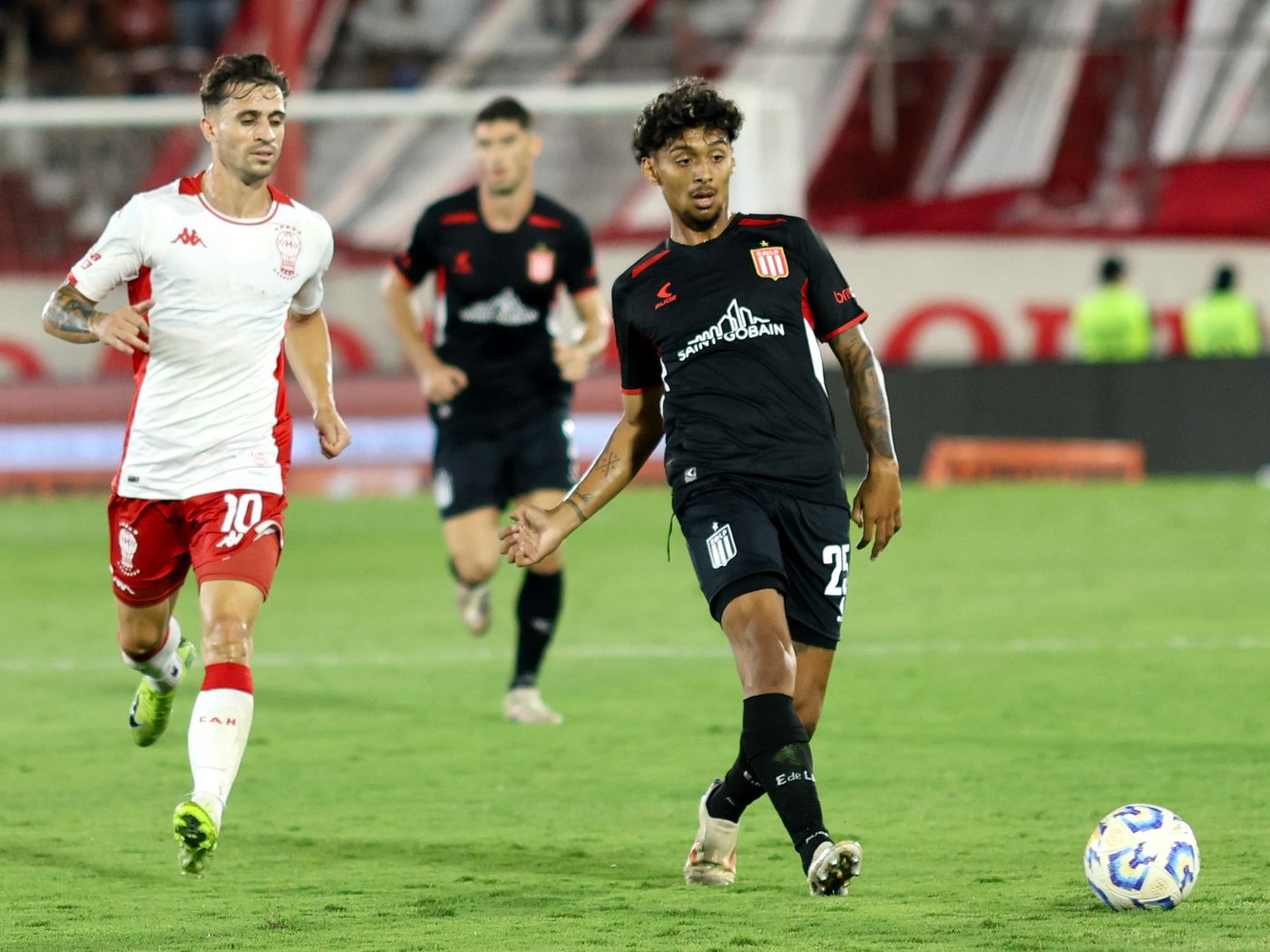 Estudiantes recupera a Cristian Medina