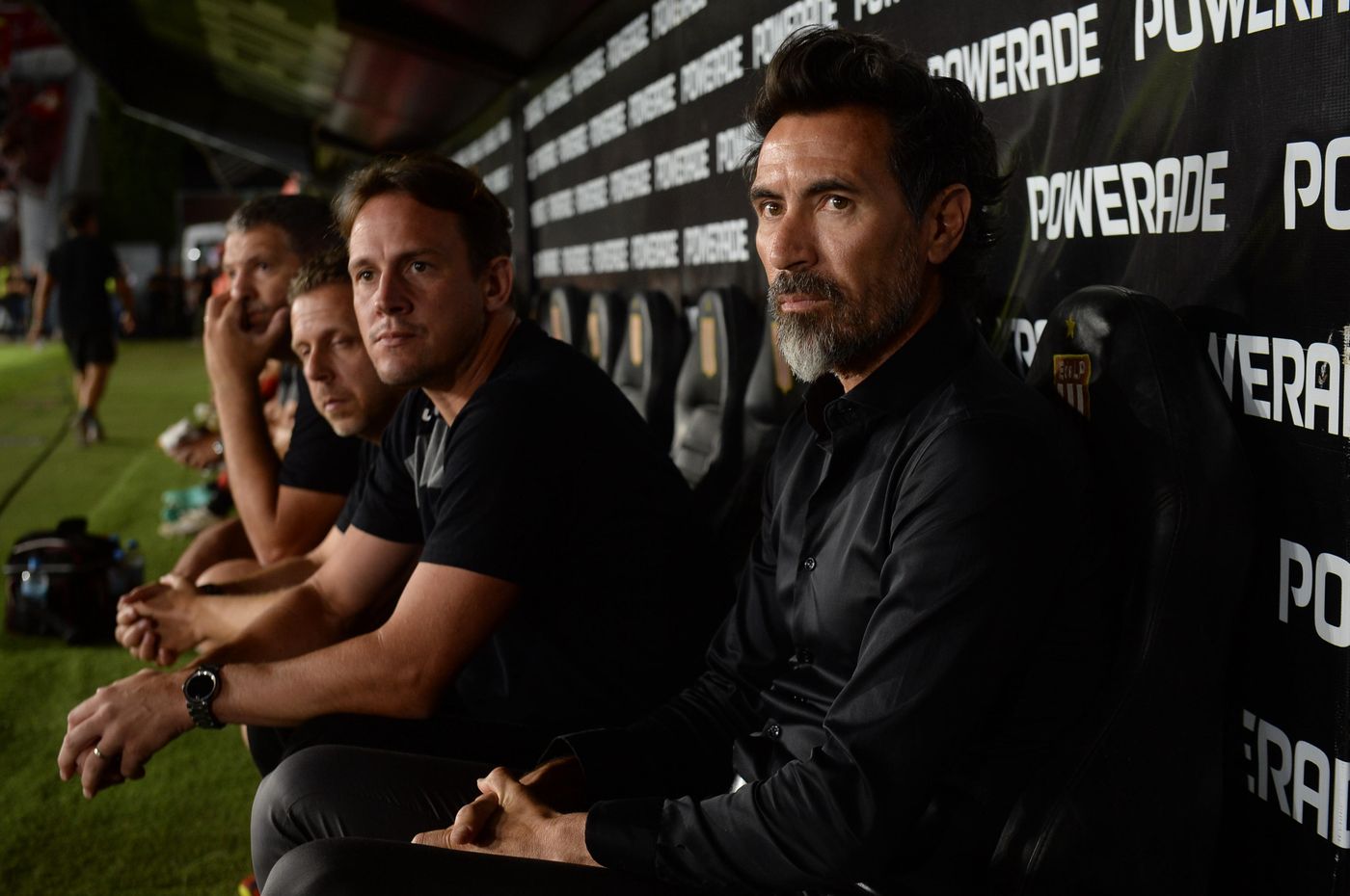 Dominguez estudiantes Banco de suplentes 3.jpeg