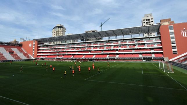 ¿quienes fueron los titulares en la practica del pincha en uno?