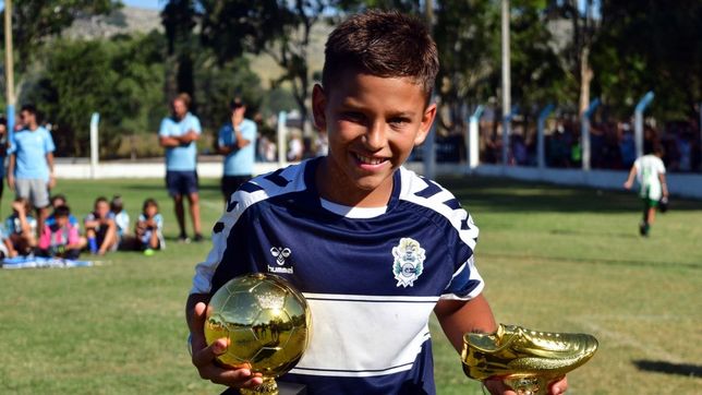 el pibe que llego con 4 anos a gimnasia y salio campeon igualando a messi