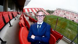 estudiantes firma el preacuerdo de inversion con foster gillett estudiantes firma el preacuerdo de inversion con foster gillett