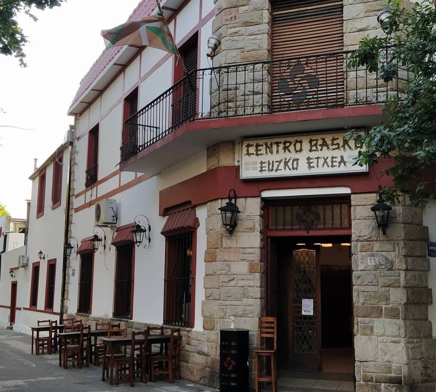 Centro Vasco La Plata.jpeg