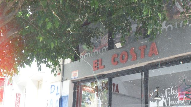 el costa azul, el mitico bar que desde hace 60 anos cuenta los secretos de los platenses