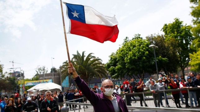convocan a un cacerolazo en la plata en rechazo a la violencia estatal en chile