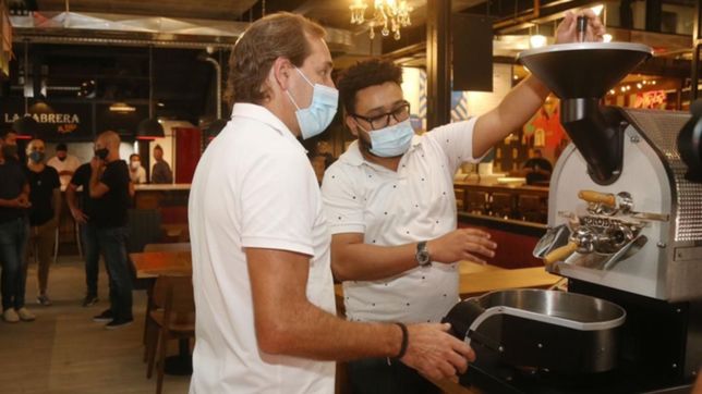 julio garro recorrio el baxar mercado a dias de su apertura