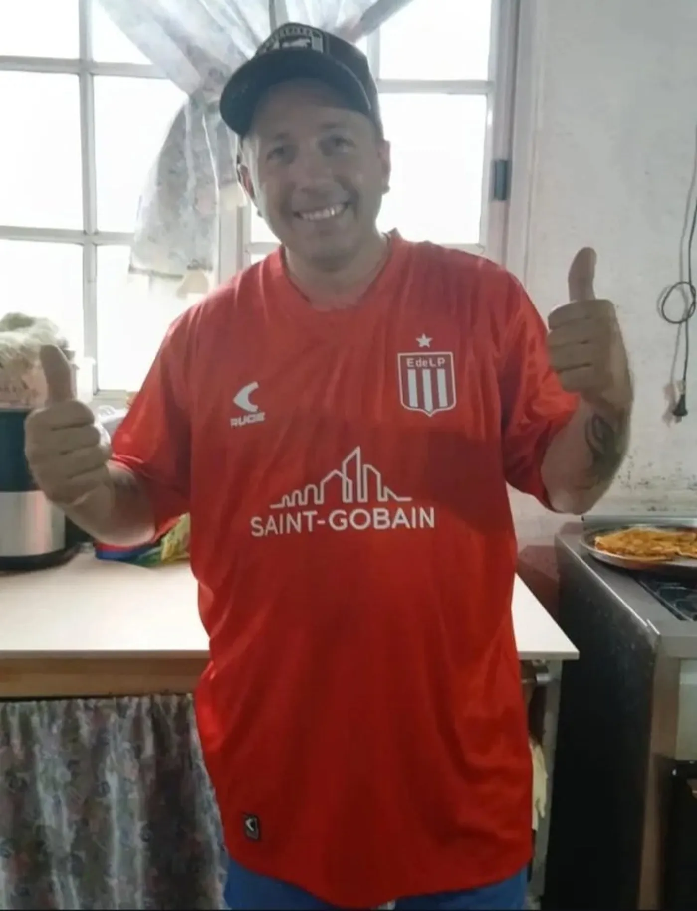 La imagen de Juan Manuel Ferreyra con la camiseta de Estudiantes