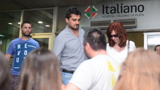 cristina kirchner vino a la plata para visitar a su madre, internada en el hospital italiano