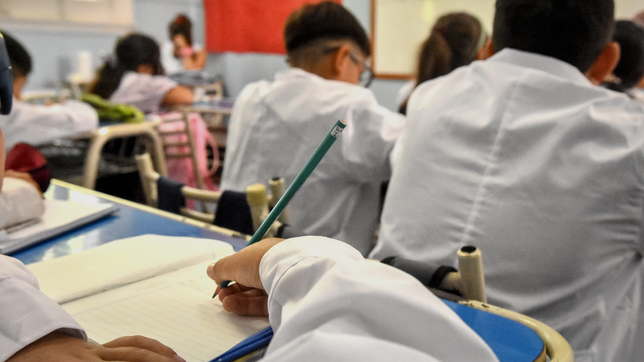 las clases comenzaron en medio de un clima de tension y con un nuevo paro confirmado