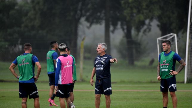 gimnasia regreso a los entrenamientos y la situacion de leonardo madelon es una incognita