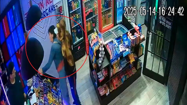 uso a una mujer como escudo y cometio un violento robo en un kiosco de la plata